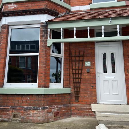 Pass The Keys Amazing, Newly Renovated 5Bedroom House Sleeps 10 Scarborough Exterior photo